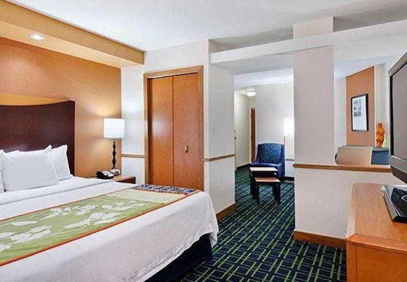 Fairfield Inn & Suites Лейк Сити Экстерьер фото